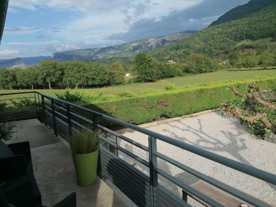Balcons Du Royans.Logement Entier Piscine Saint-Jean-en-Royans Dış mekan fotoğraf